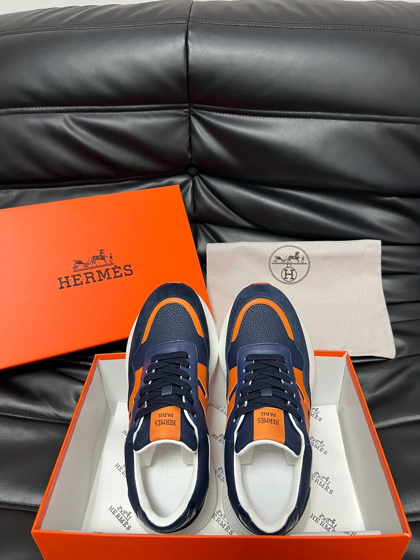[HERMES] Hermès men's shoes 💰520💰 - High-end quality original order - Upper: 🔝 tumbled calfskin, suede calfskin, shoe body sewn with H pattern - Lining: water-dyed cowhide - Outsole: ultra-light T men's shoes 💰U foam rubber; two-color molded outsole - Super high quality control, fine workmanship: highlighted (high-end, luxury, grade) -Size : 39-44 (38, 45 can be customized)